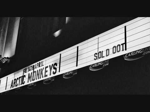 Arctic Monkeys - Cigarette Smoker Fiona